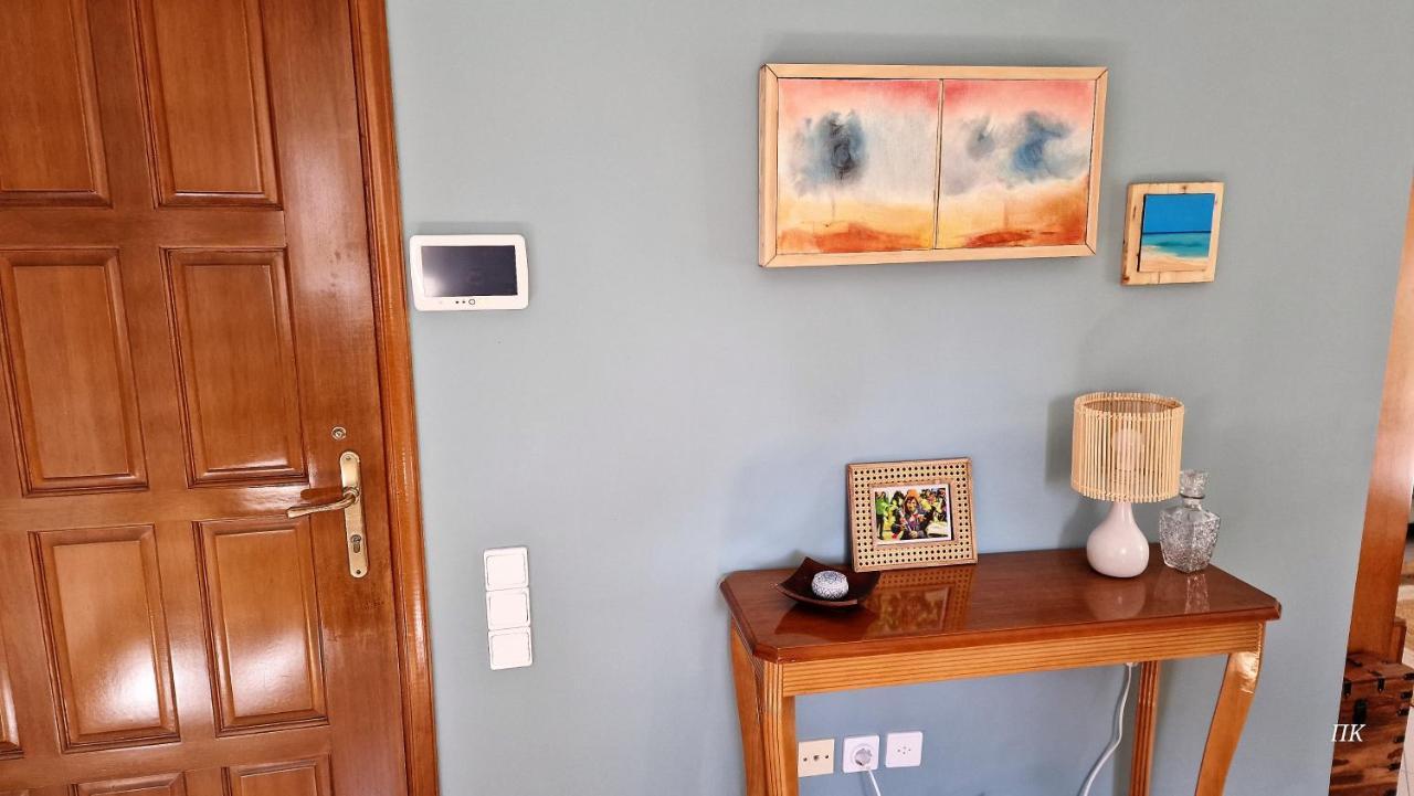 Two Bedroom Flat Near Airport Pallini  Bagian luar foto